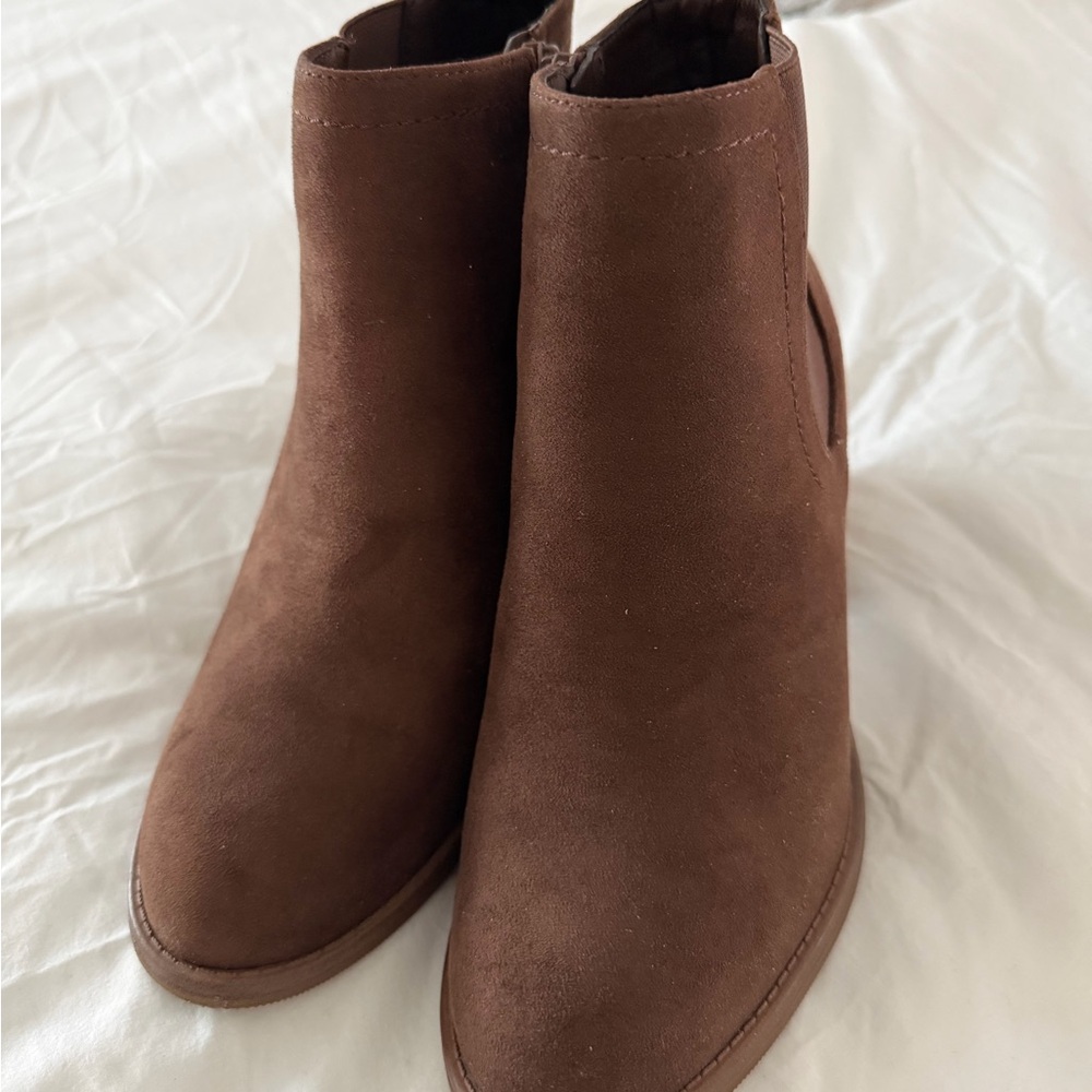 Sonoma Women's Brown Ankle Booties